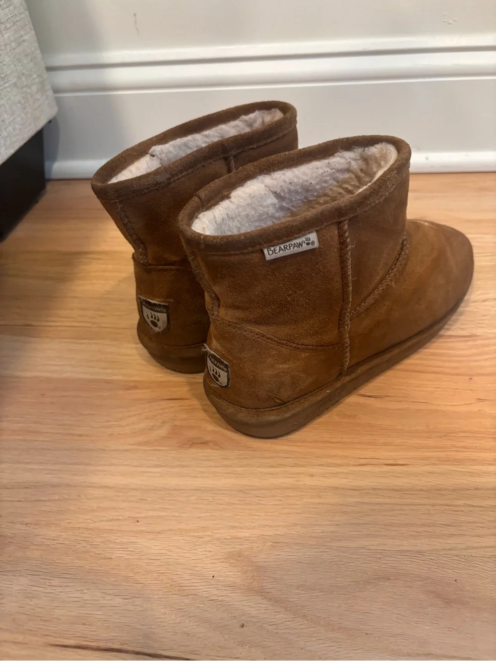 Bearpaw brown suede boots size US 5